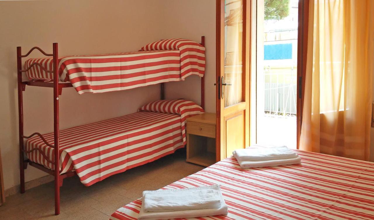 Hotel Saturno Lido di Jesolo Eksteriør billede