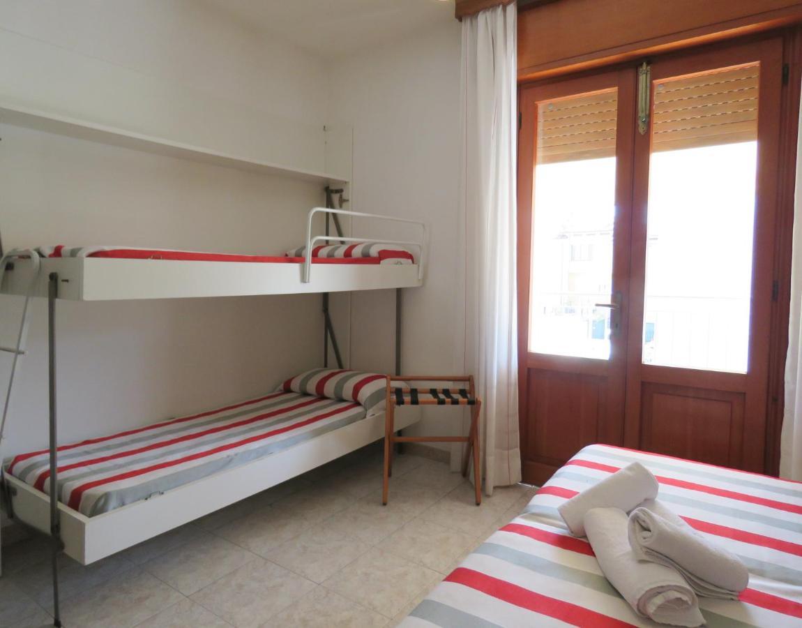 Hotel Saturno Lido di Jesolo Eksteriør billede